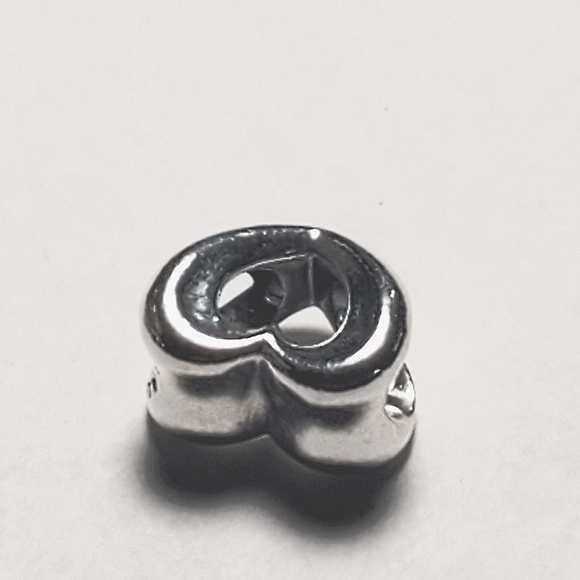 Authentic NEW Retired Pandora Radiant Open Heart Chart S925ALE - Picture 4 of 7